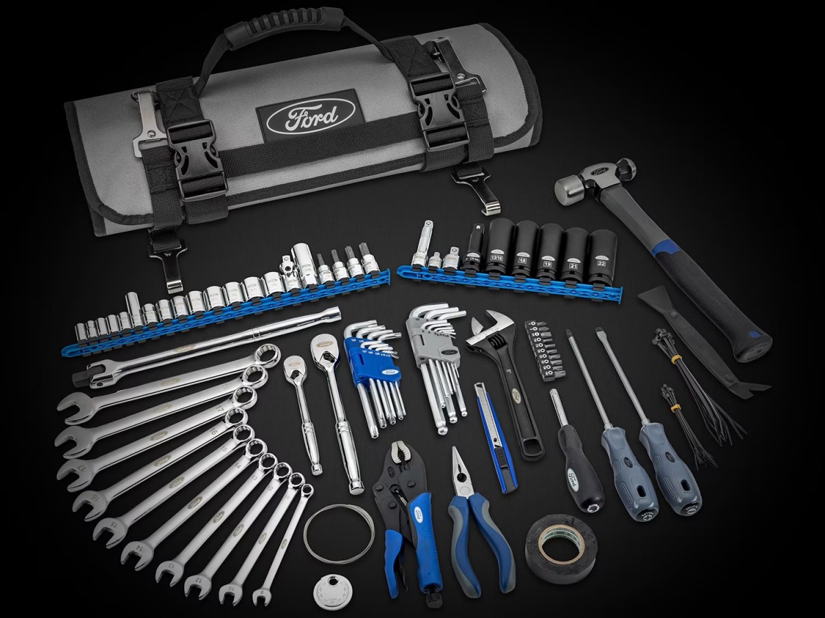 Genuine Ford Trucks 86 Piece Roll Up Tool Kit With Soft Nylon Case And Ford Logo